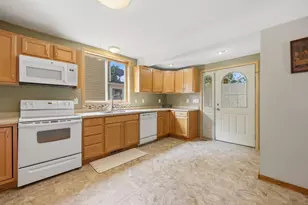 614 N 8th St, Brainerd, MN 56401 - Photo 5