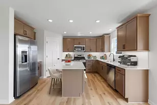 738 Prospect Point, Jordan, MN 55352 - Photo 3