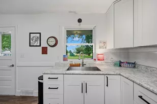 211 Kelser St, Welcome, MN 56181 - Photo 11