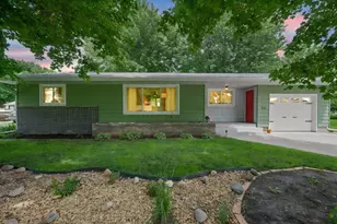 211 Kelser St, Welcome, MN 56181 - Photo 1