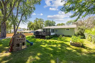3224 Hillsboro Ave N, New Hope, MN 55427 - Photo 27