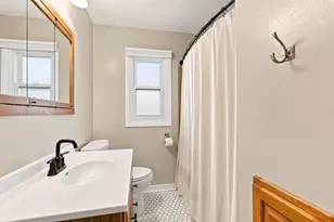 3224 Hillsboro Ave N, New Hope, MN 55427 - Photo 17