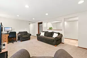 3224 Hillsboro Ave N, New Hope, MN 55427 - Photo 19