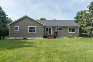 809 Spruce Pl, Saint Peter, MN 56082 - Photo 43
