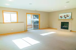 2543 Cypress St, Maplewood, MN 55109 - Photo 35