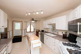 3488 Midland Ct, White Bear Lake, MN 55110 - Photo 3