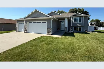 506 3rd Street SE, Hayfield, MN 55940 - Photo 1