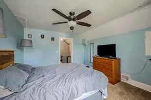 319 E 10th St, Blue Earth, MN 56013 - Photo 13