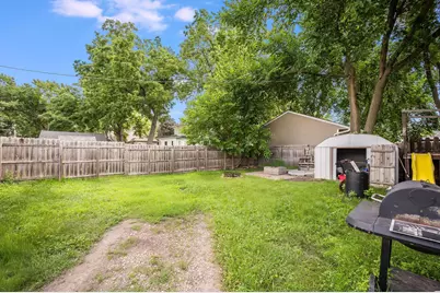 319 E 10th Street, Blue Earth, MN 56013 - Photo 27