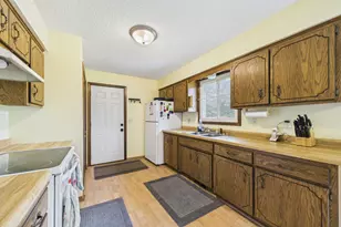 16112 Kettle River Blvd NE, Columbus, MN 55025 - Photo 7