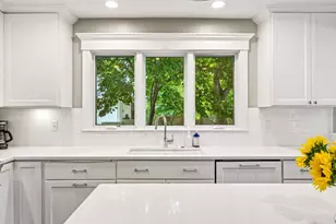 3945 Xerxes Ave S, Minneapolis, MN 55410 - Photo 7