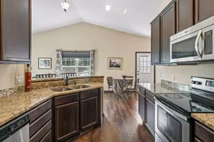 2588 Vierling Dr E, Shakopee, MN 55379 - Photo 9
