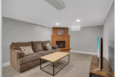 4718 Yates Avenue N, Crystal, MN 55429 - Photo 15