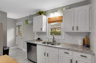 4718 Yates Ave N, Crystal, MN 55429 - Photo 3
