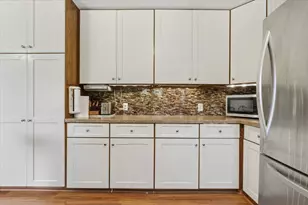 219 5th St SE, Madelia, MN 56062 - Photo 9