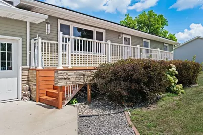 219 5th Street SE, Madelia, MN 56062 - Photo 3