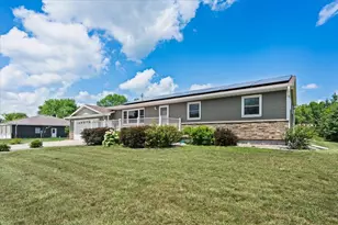 219 5th St SE, Madelia, MN 56062 - Photo 41