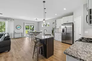 4305 Cottagewood Ct, Excelsior, MN 55331 - Photo 7