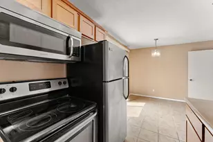 6357 15th St N, Oakdale, MN 55128 - Photo 9