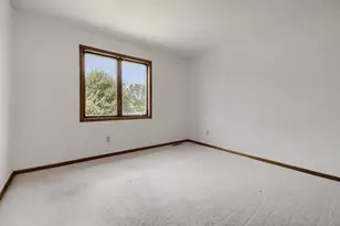 9270 Cornell Rd, Woodbury, MN 55125 - Photo 23