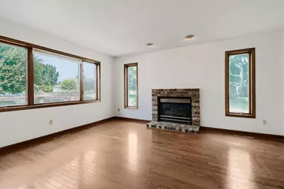 9270 Cornell Road, Woodbury, MN 55125 - Photo 11