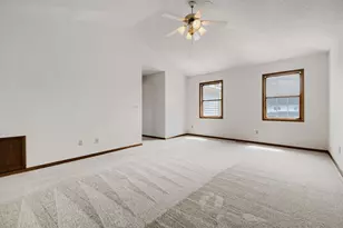 9270 Cornell Rd, Woodbury, MN 55125 - Photo 19