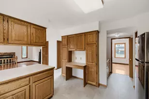 9270 Cornell Rd, Woodbury, MN 55125 - Photo 15