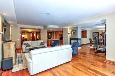 1070 Grandview Court NE #406, Columbia Heights, MN 55421 - Photo 9