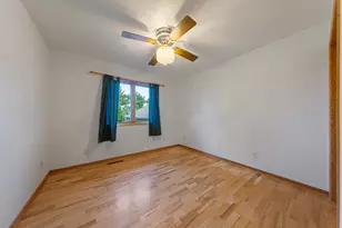 2255 Mineral Springs Pkwy, Owatonna, MN 55060 - Photo 23