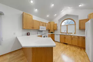 2255 Mineral Springs Pkwy, Owatonna, MN 55060 - Photo 9