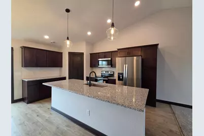 1110 Cullen Street, Saint Peter, MN 56082 - Photo 5