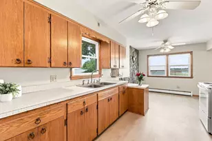21126 210th St, Hutchinson, MN 55350 - Photo 5