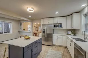 523 Moore St W, Stillwater, MN 55082 - Photo 9