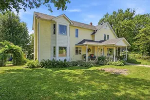 523 Moore St W, Stillwater, MN 55082 - Photo 5