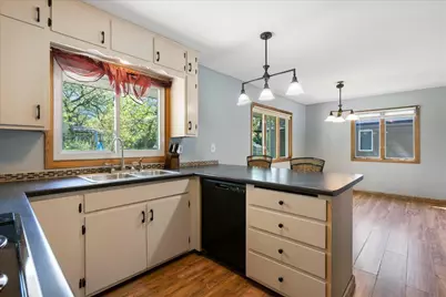 1614 12th Avenue SE, Saint Cloud, MN 56304 - Photo 3