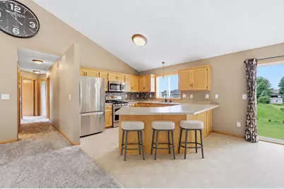 920 S Cedar Street, Belle Plaine, MN 56011 - Photo 7