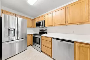7440 Edinborough Way, Edina, MN 55435 - Photo 3