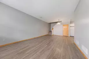 1556 Independence Dr, Northfield, MN 55057 - Photo 5
