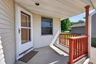 3704 Strathmore Ln SE, Rochester, MN 55904 - Photo 9