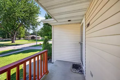 3704 Strathmore Lane SE, Rochester, MN 55904 - Photo 5