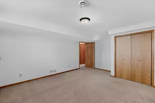 3704 Strathmore Ln SE, Rochester, MN 55904 - Photo 31