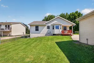 3704 Strathmore Ln SE, Rochester, MN 55904 - Photo 7