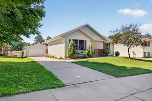 3704 Strathmore Ln SE, Rochester, MN 55904 - Photo 3