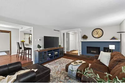 6085 Lincoln Drive #225, Edina, MN 55436 - Photo 3