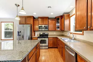 15655 60th Ave N, Plymouth, MN 55446 - Photo 13