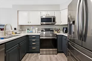 1372 Carling Dr, Saint Paul, MN 55108 - Photo 11