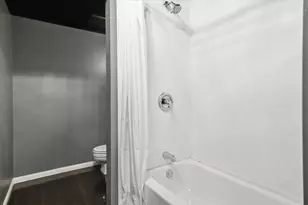 1372 Carling Dr, Saint Paul, MN 55108 - Photo 17