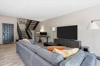 1372 Carling Drive #307, Saint Paul, MN 55108 - Photo 5