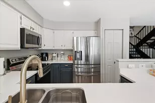 1372 Carling Dr, Saint Paul, MN 55108 - Photo 13