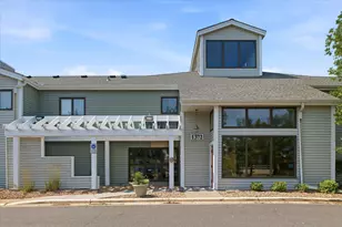 1372 Carling Dr, Saint Paul, MN 55108 - Photo 3